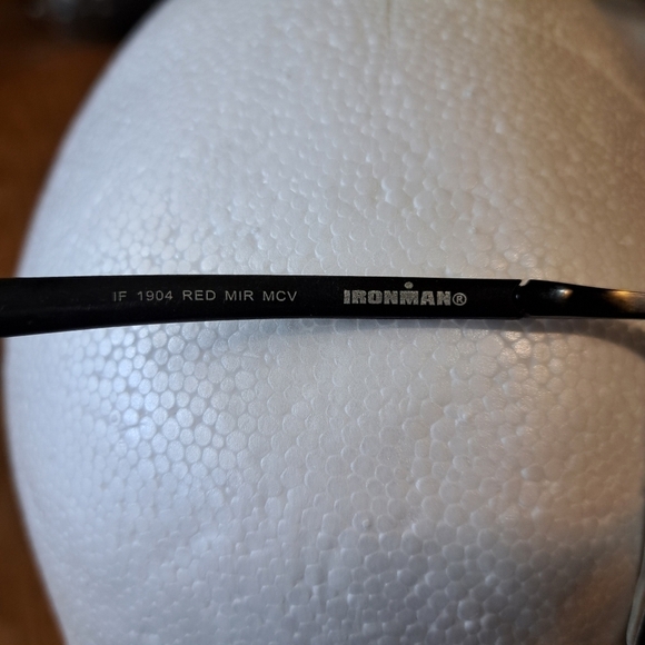 Foster‎ Grant Ironman Sunglasses - Picture 4 of 7